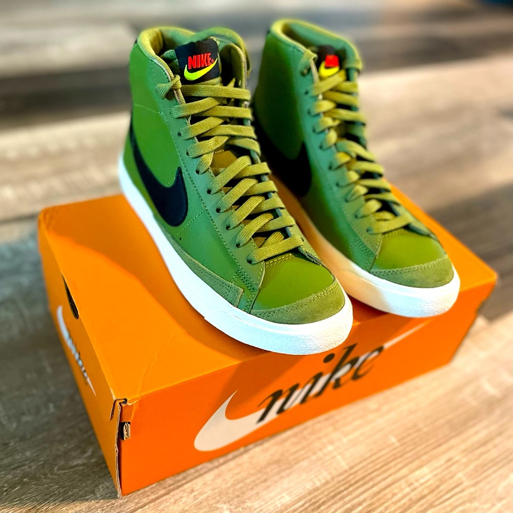 Nike Blazer Mid ‘77 GS 💚❤️🖤